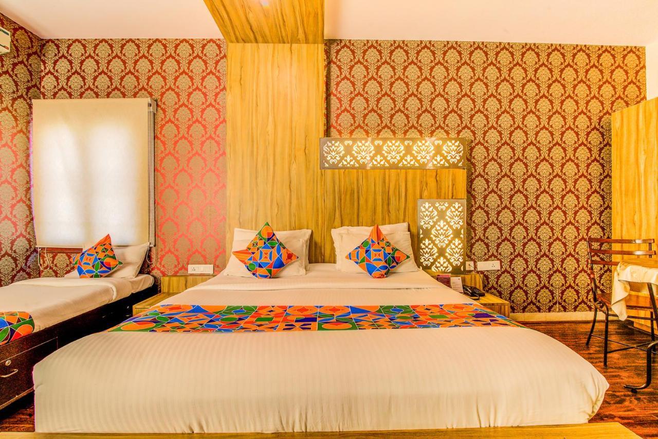 Fabhotel Grand Savoury Frazer Town 3*