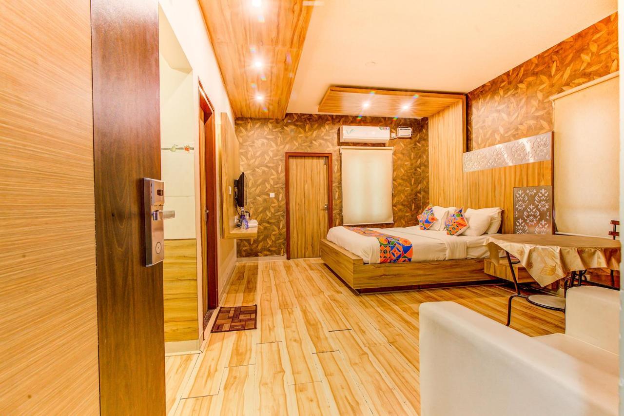 Fabhotel Grand Savoury Frazer Town Bangalore