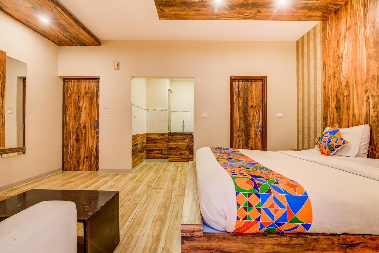 Fabhotel Grand Savoury Frazer Town Bangalore