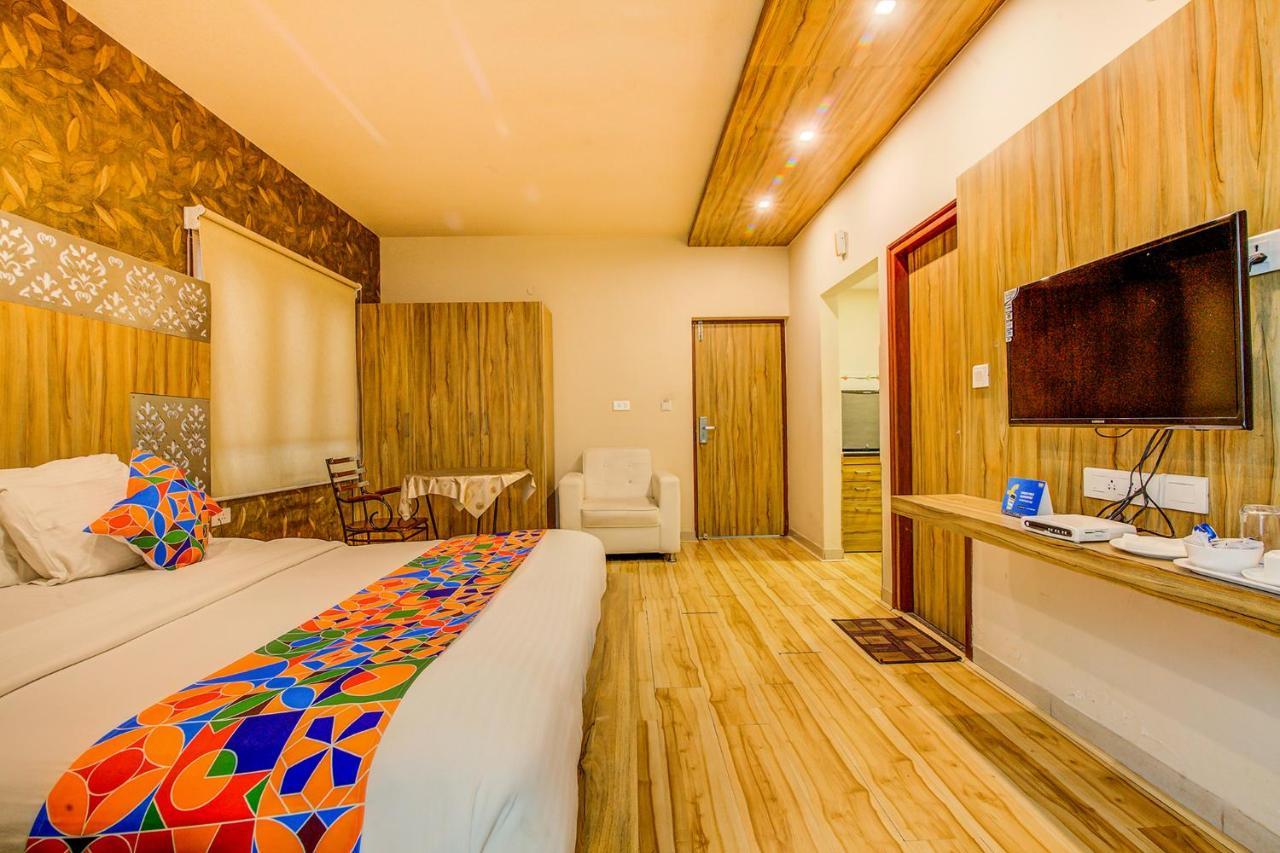 Fabhotel Grand Savoury Frazer Town Hotel