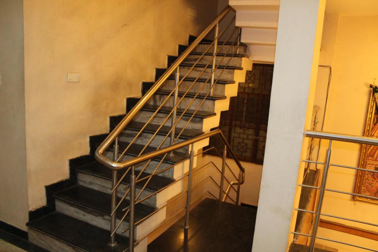Sln Comforts 2* Bangalore