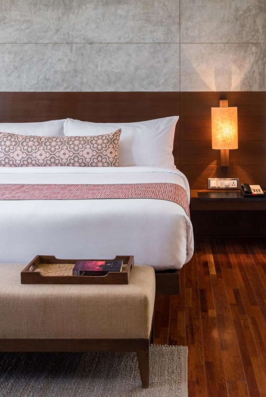 Hotel Miraya Whitefield 5*
