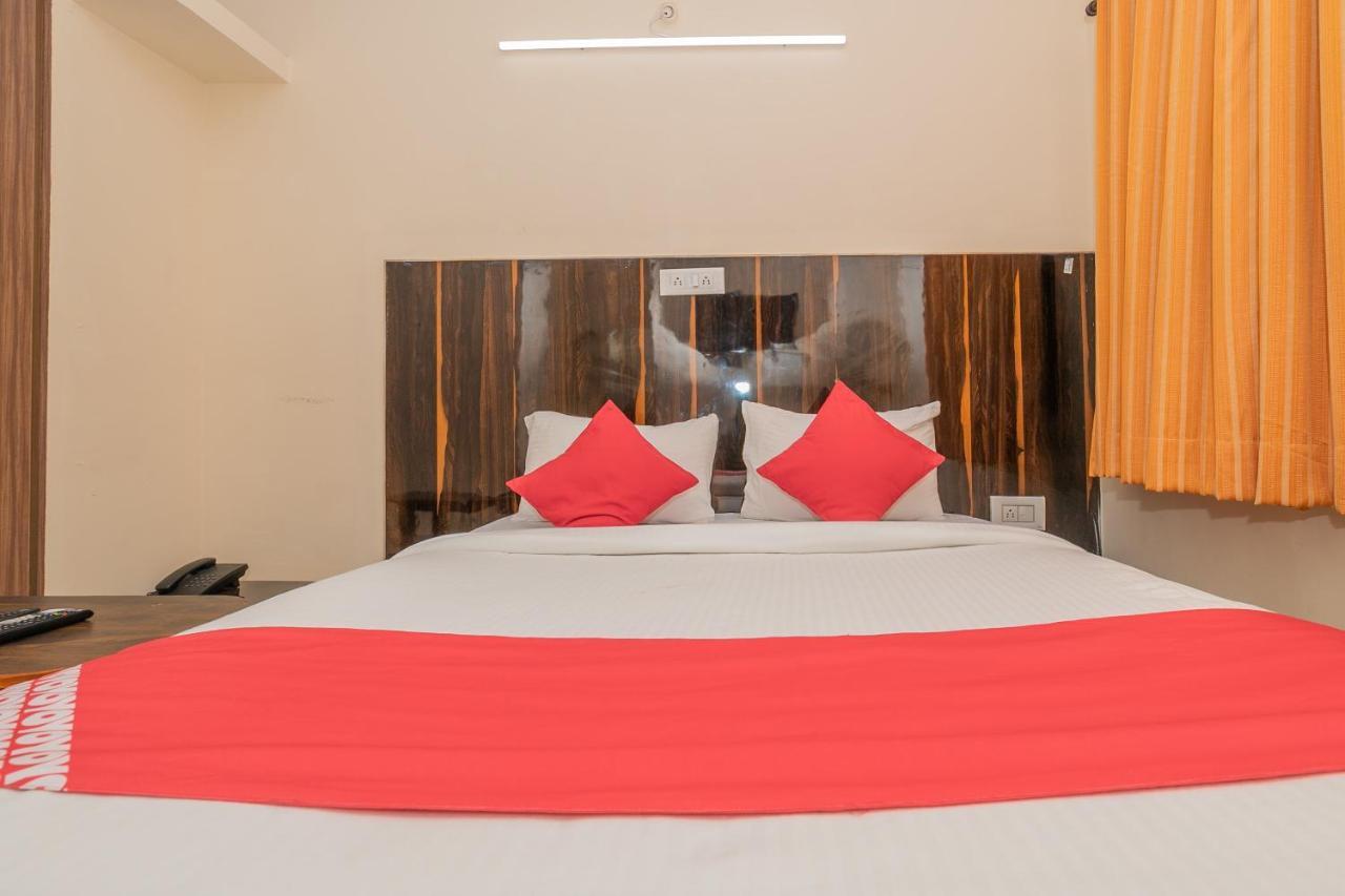 Oyo 28778 La Melodie Hotel 3*
