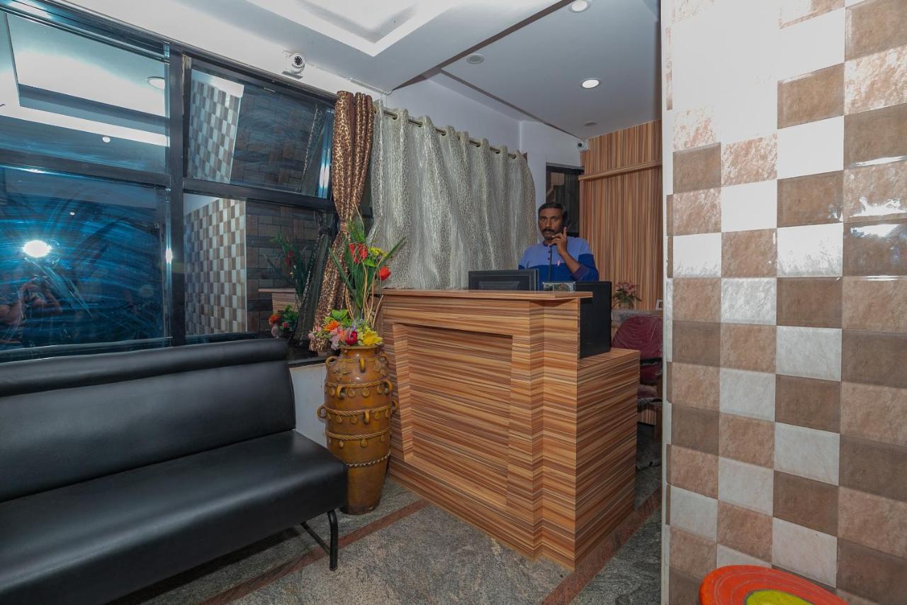 Oyo 28778 La Melodie 3* Bangalore