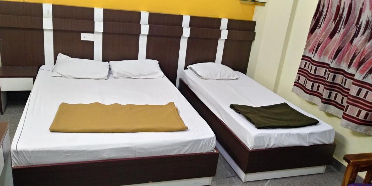 S R Hotel