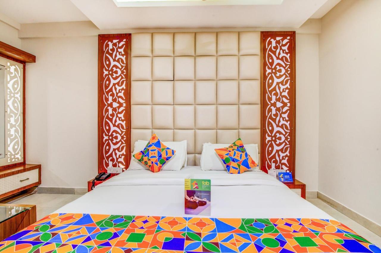 Fabhotel Empark Hotel 3*