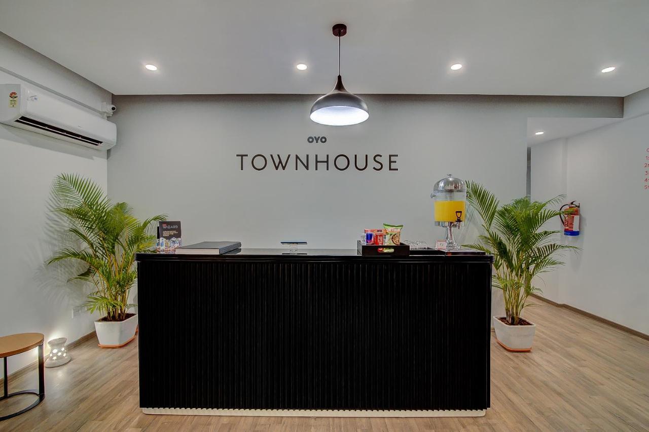 Hotel Oyo Townhouse 49 Hsr Layout Bangalore