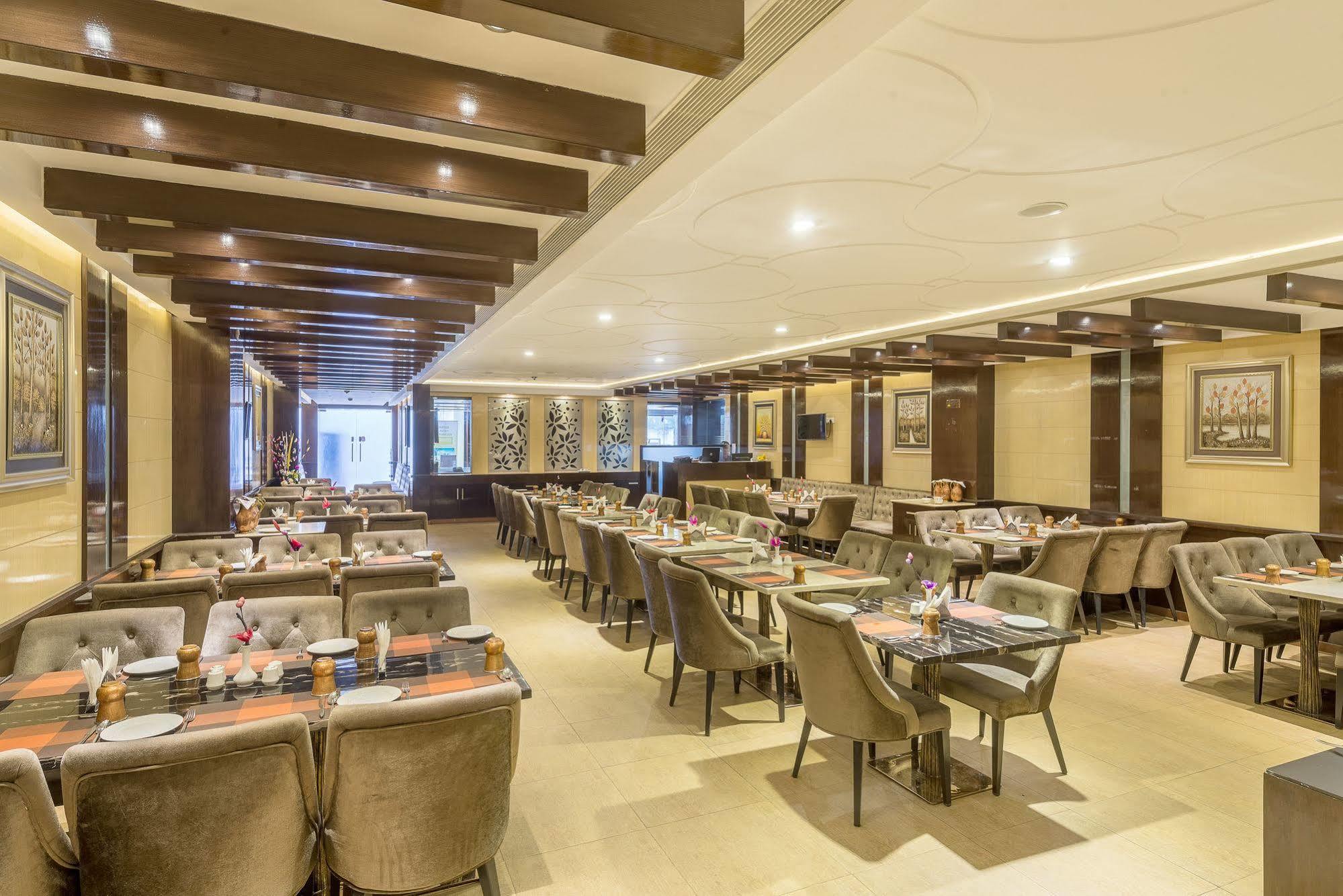 Sahar Pavillion 3*