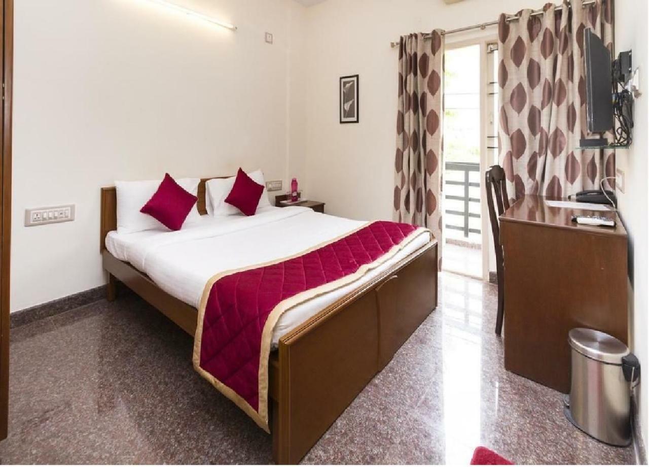 Hotel Felicity Egl By Sky Stays 3*