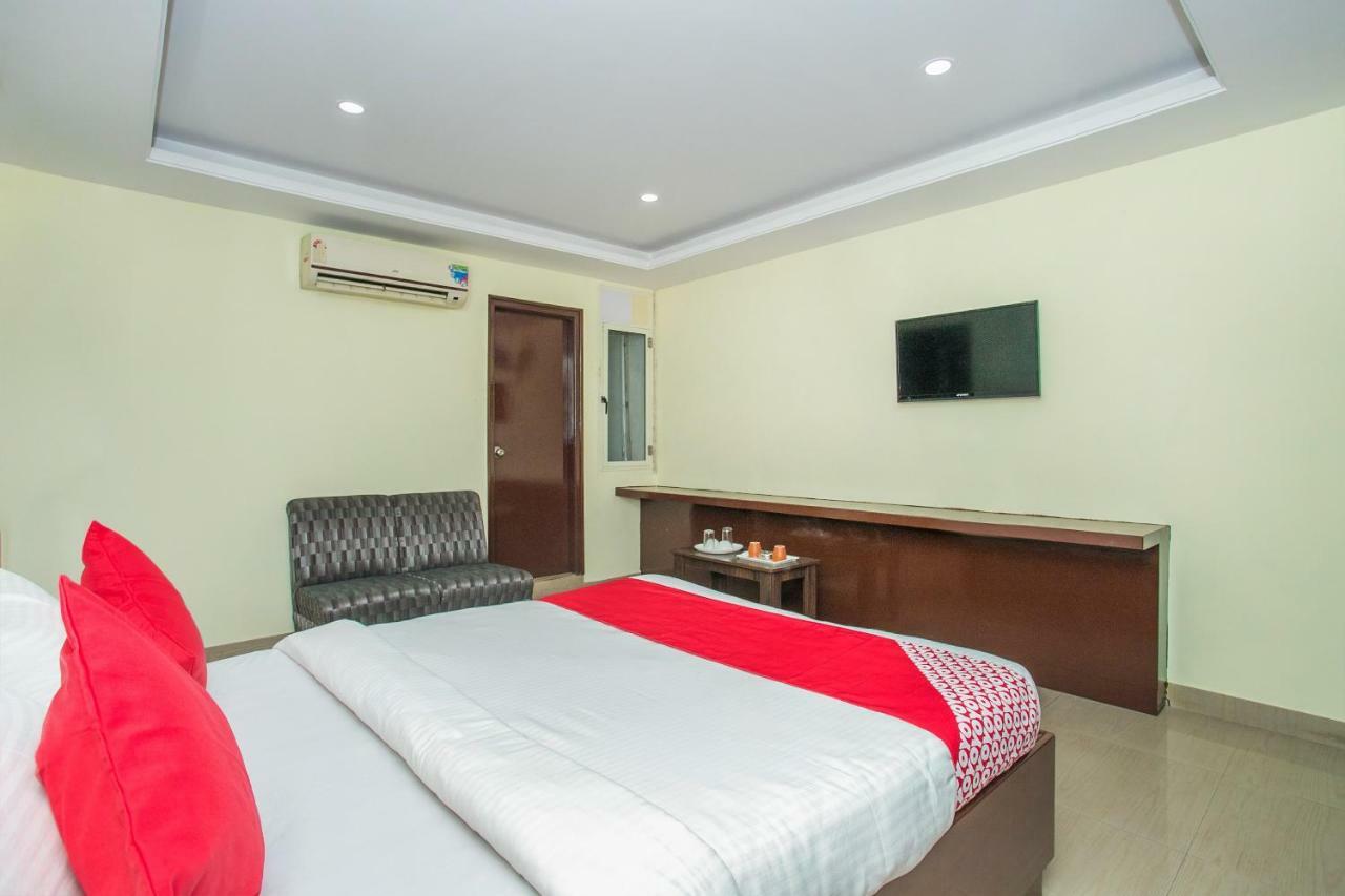 Hotel Oyo 16411 Sai Comforts