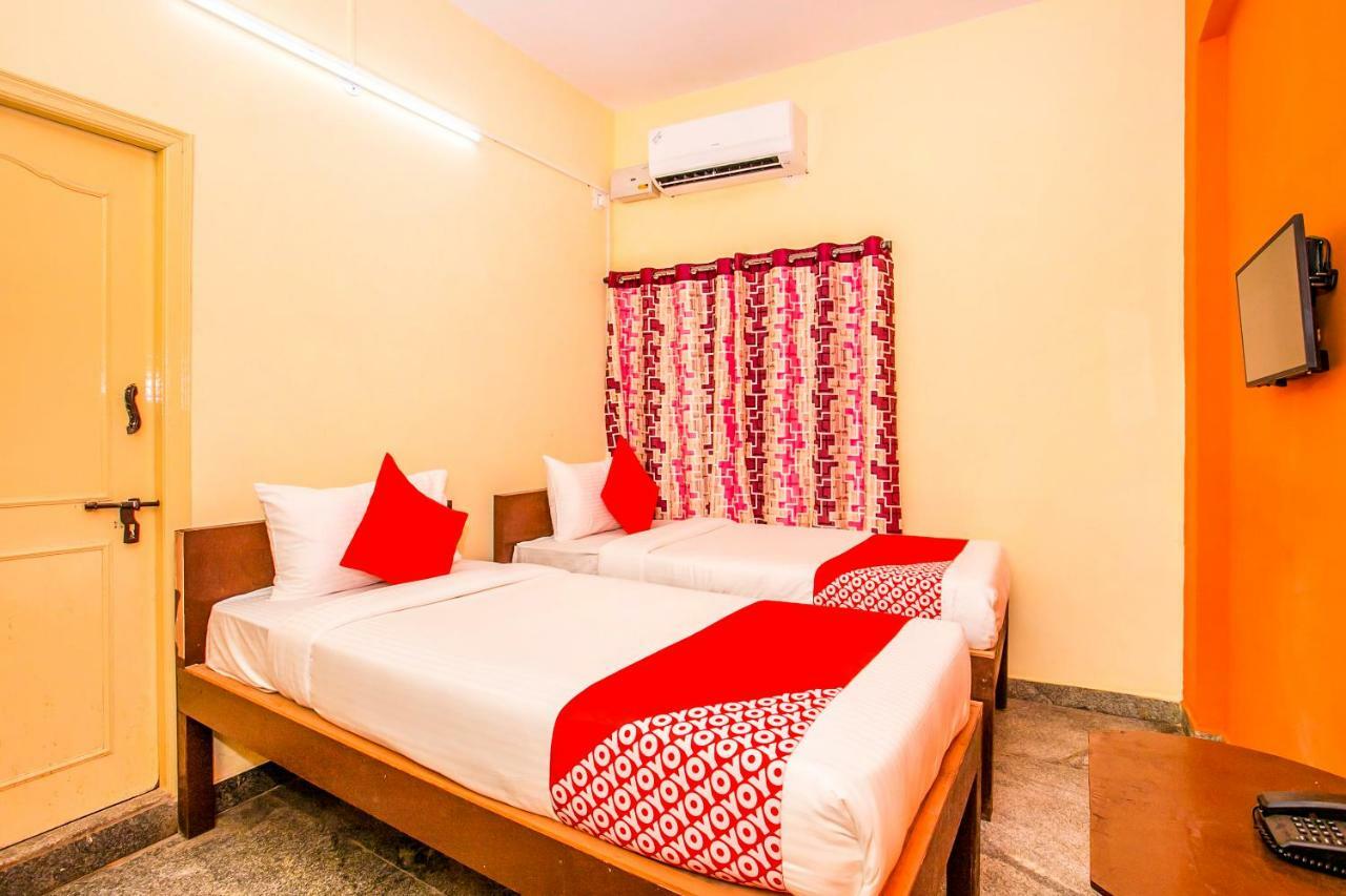 Hotel Oyo 17136 Chinmayee's Bangalore