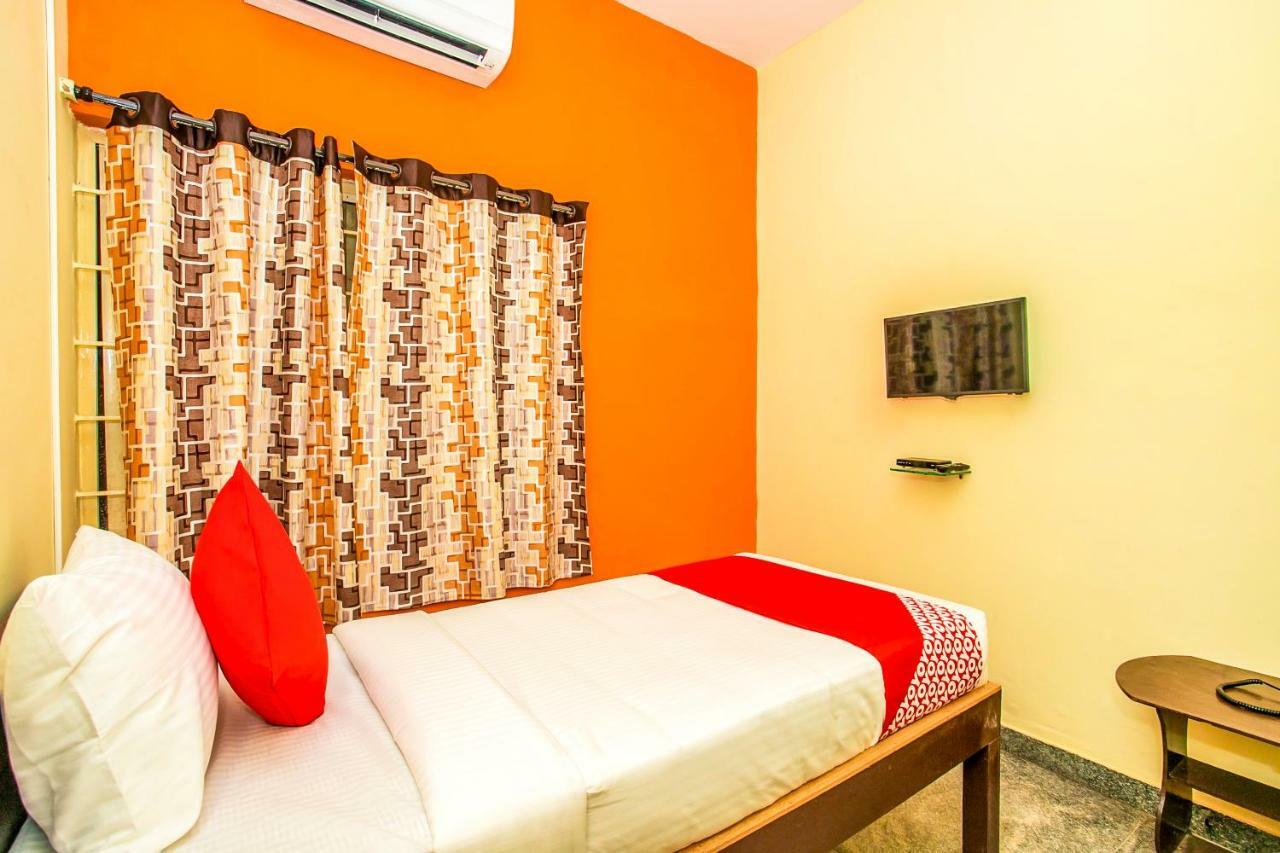 Hotel Oyo 17136 Chinmayee's Bangalore