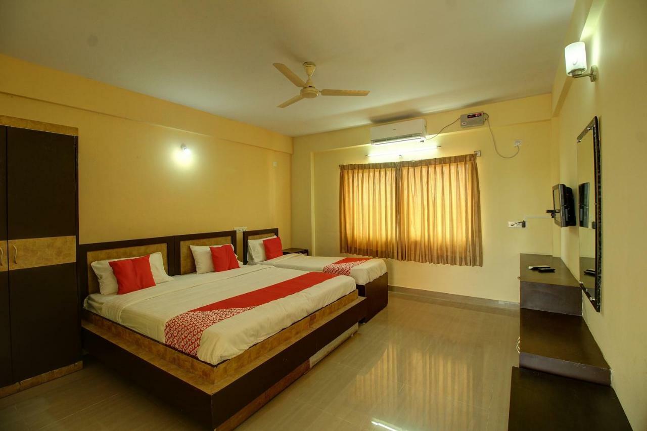 Hotel Oyo 36976 Rajashree Comforts