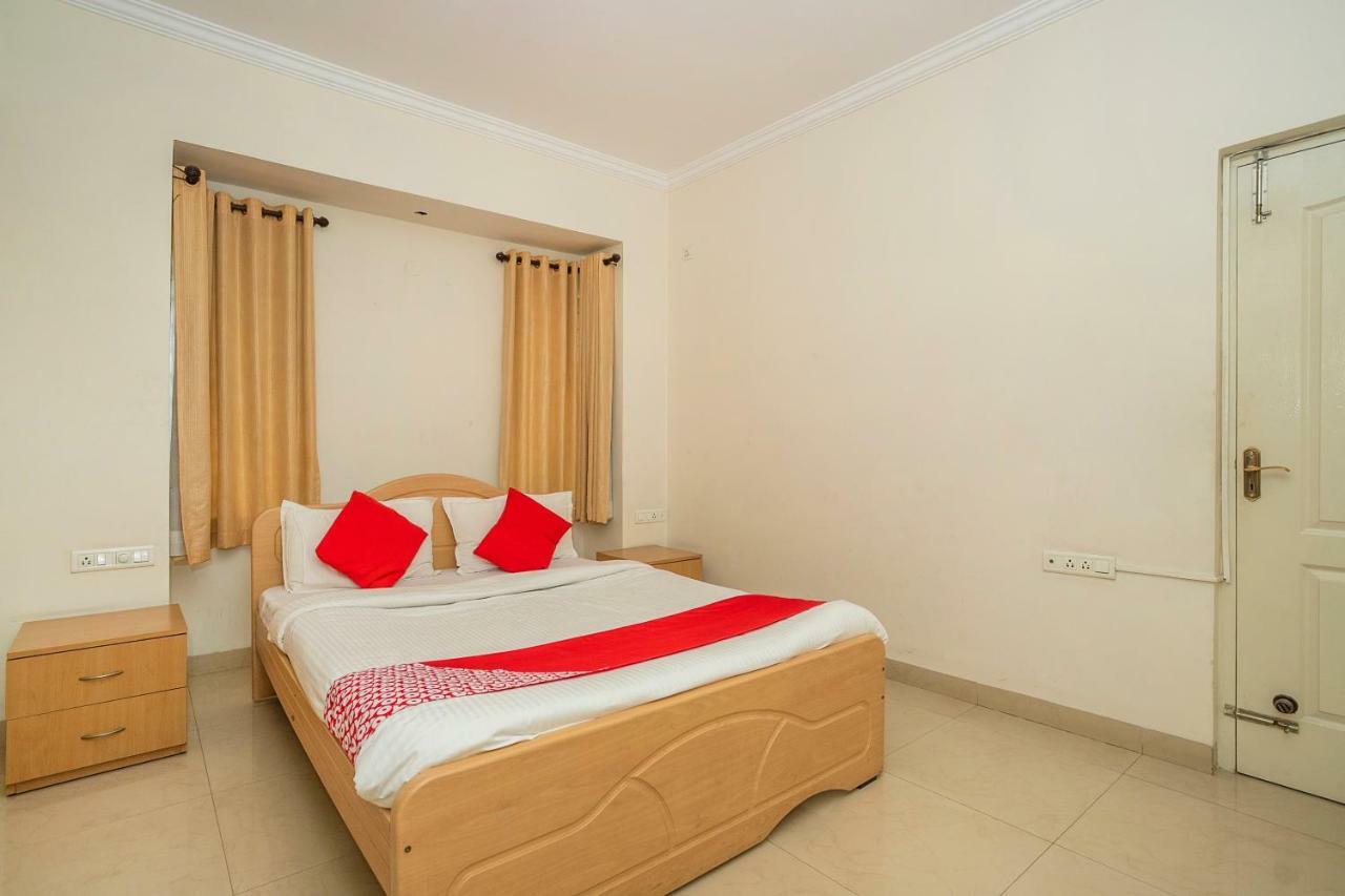 Oyo 37675 Catalyst Hotel