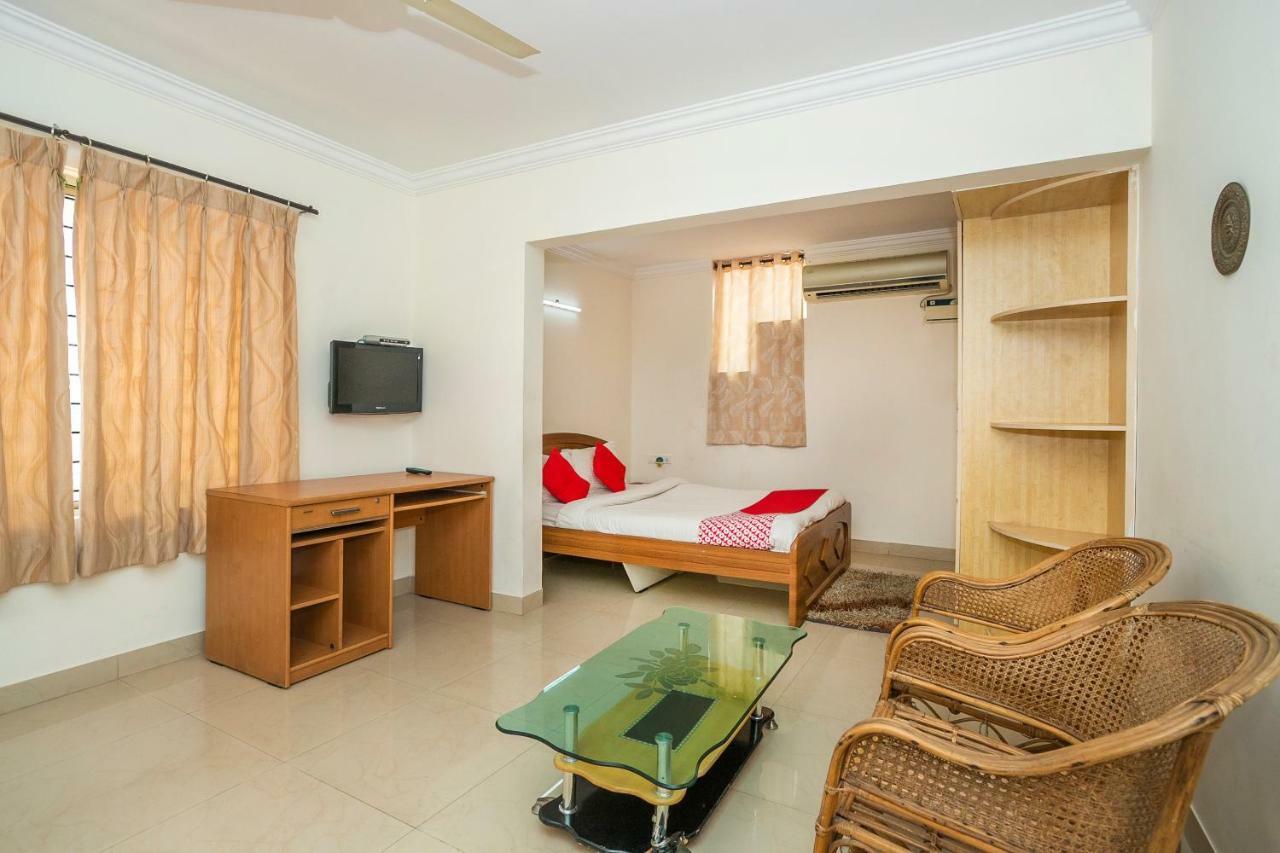 Hotel Oyo 37675 Catalyst 3*