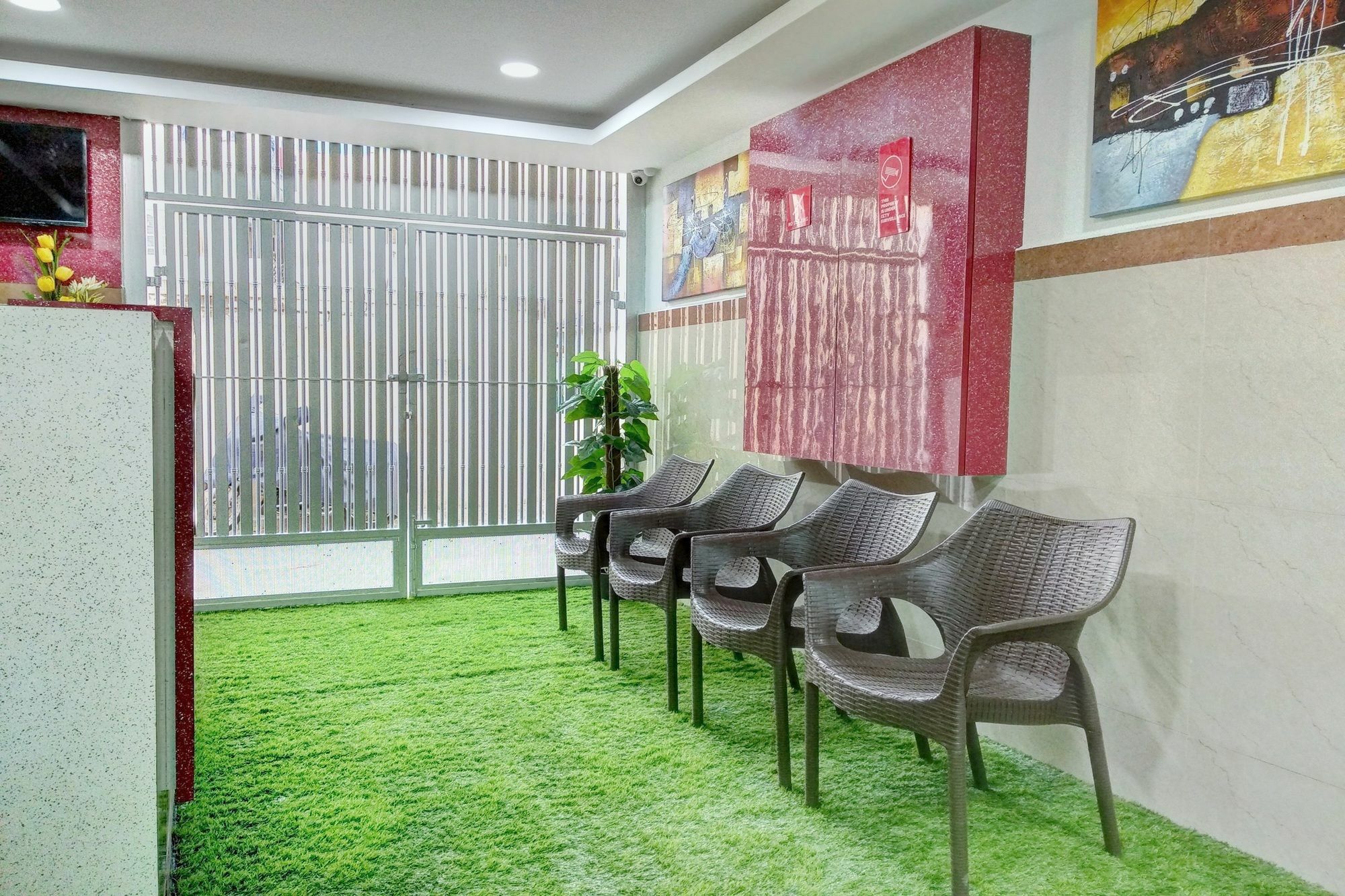 Hotel Oyo 11093 Rathod