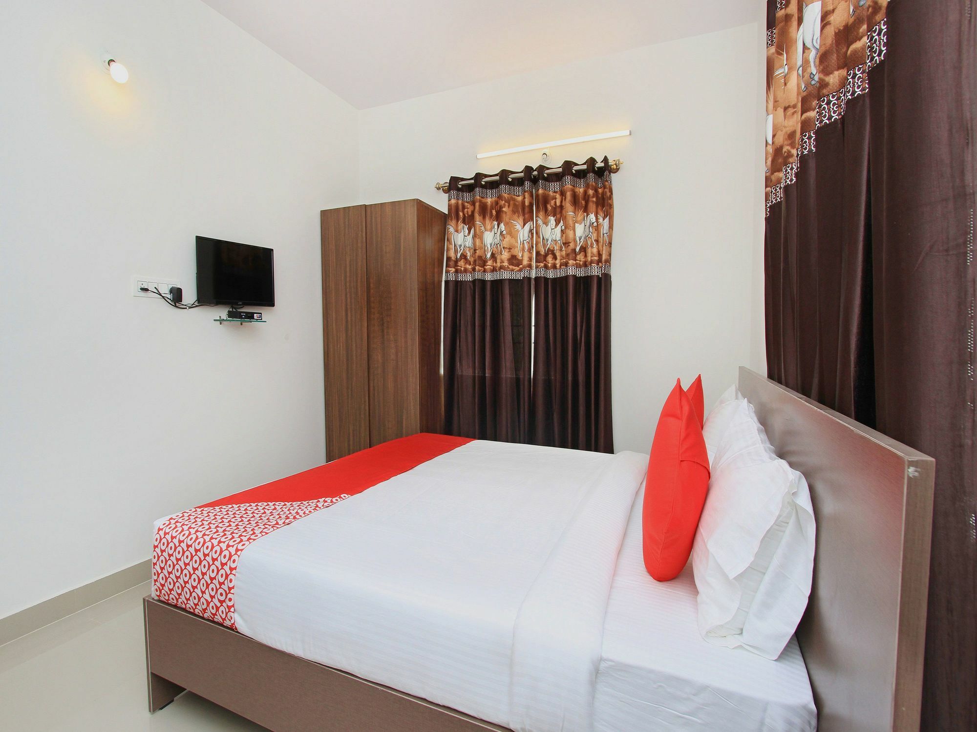 Oyo 11730 Maruthi Global Bangalore