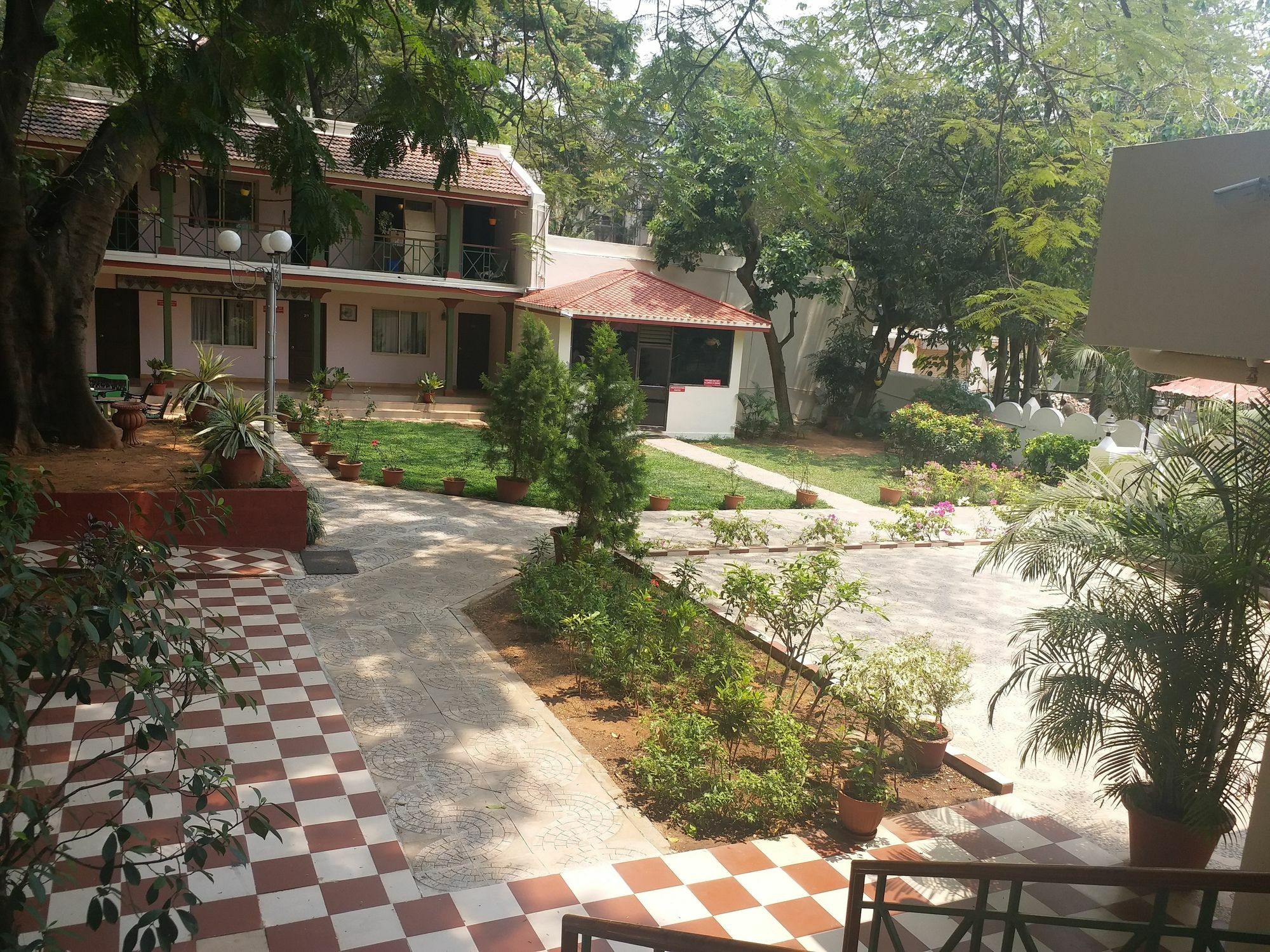 Jayamahal Palace Hotel 4*