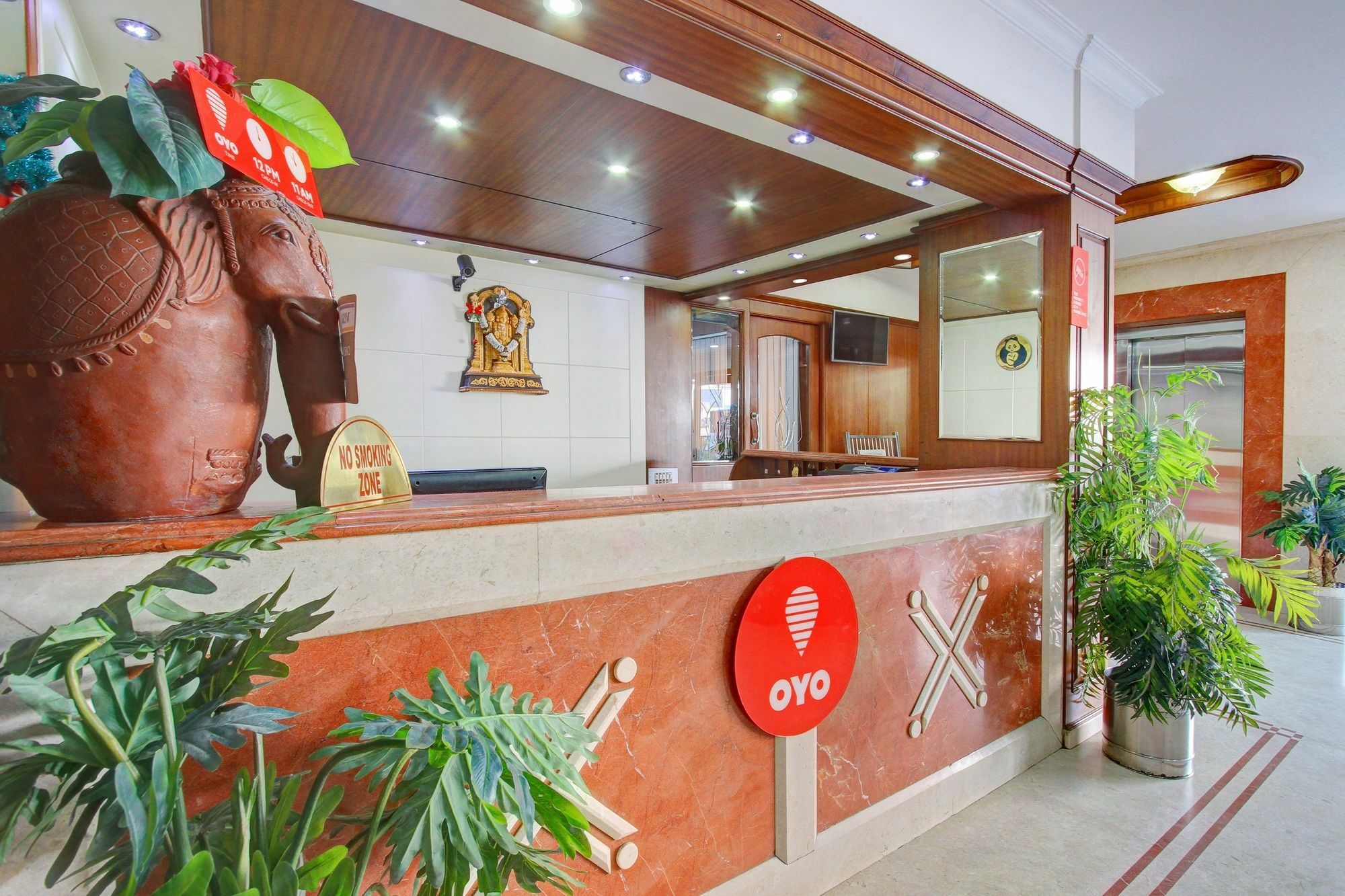 Oyo 11390 Vaibhav Residency