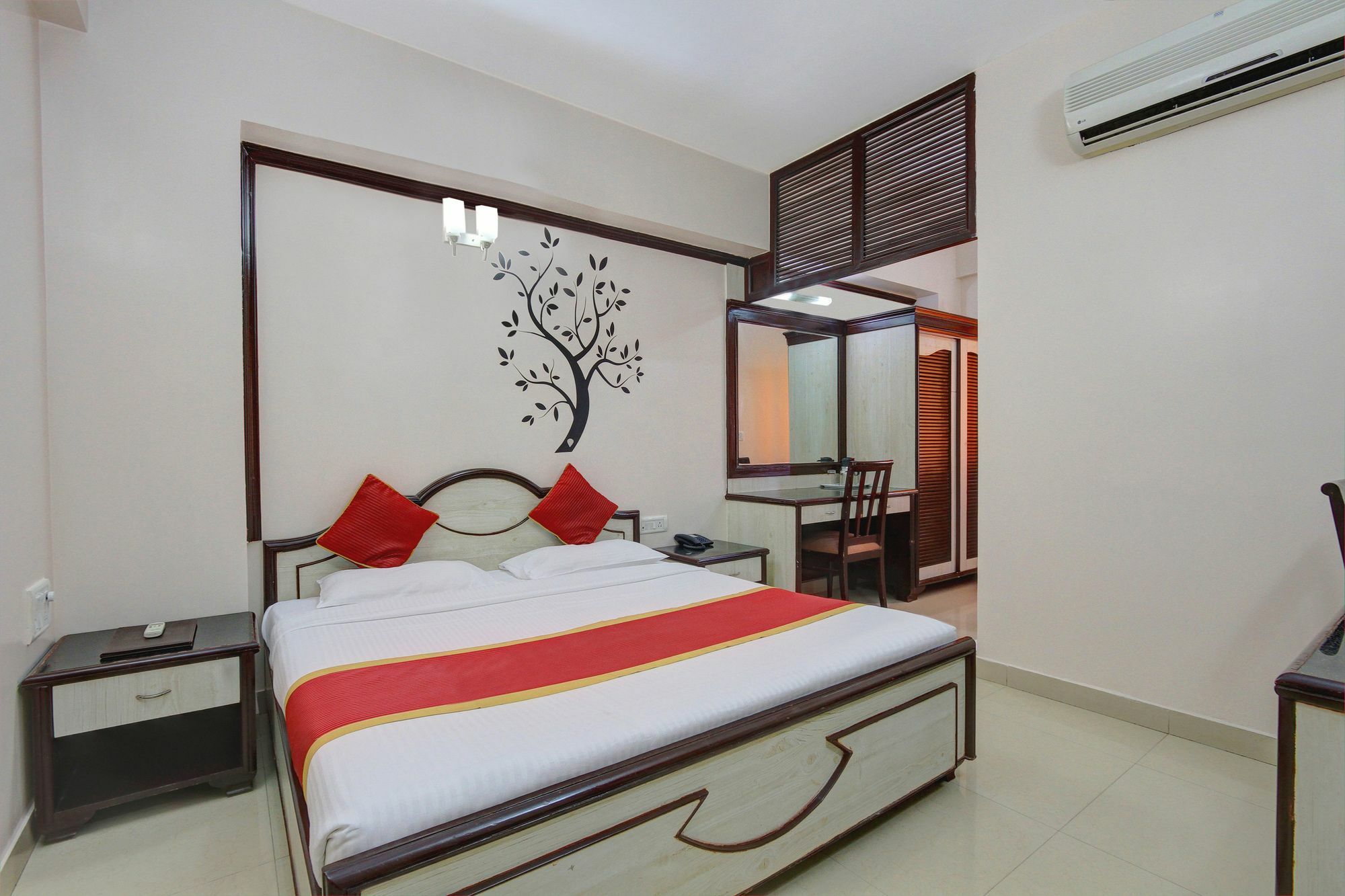 Hotel Oyo 11390 Vaibhav Residency Bangalore