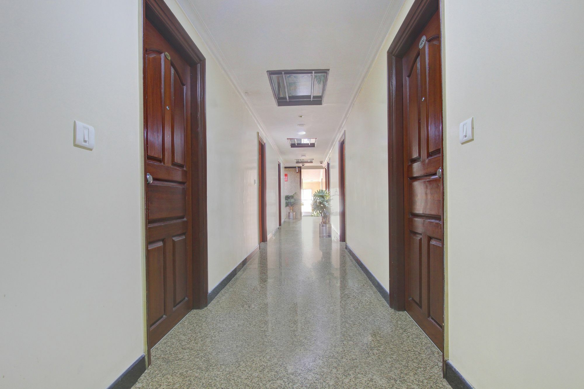 Oyo 11390 Vaibhav Residency 3*