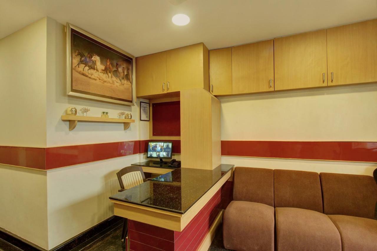 Oyo 13567 1bhk And