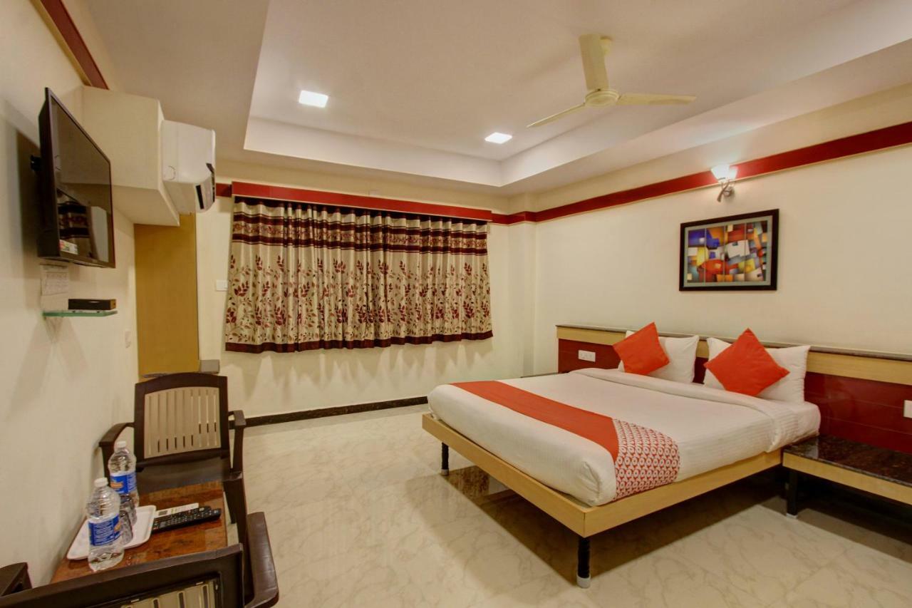 Oyo 13567 1bhk And 3* Bangalore