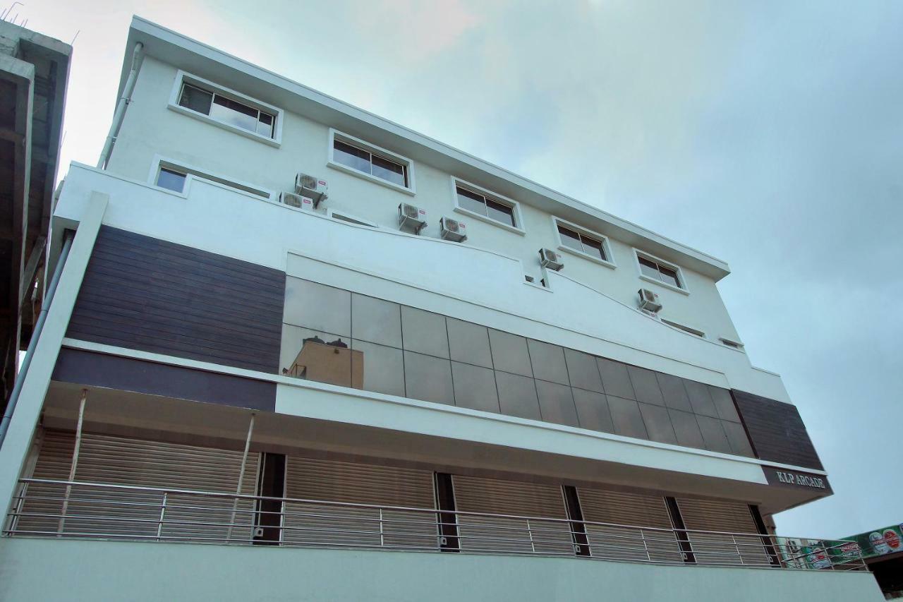 Oyo 13567 1bhk And Hotel Bangalore