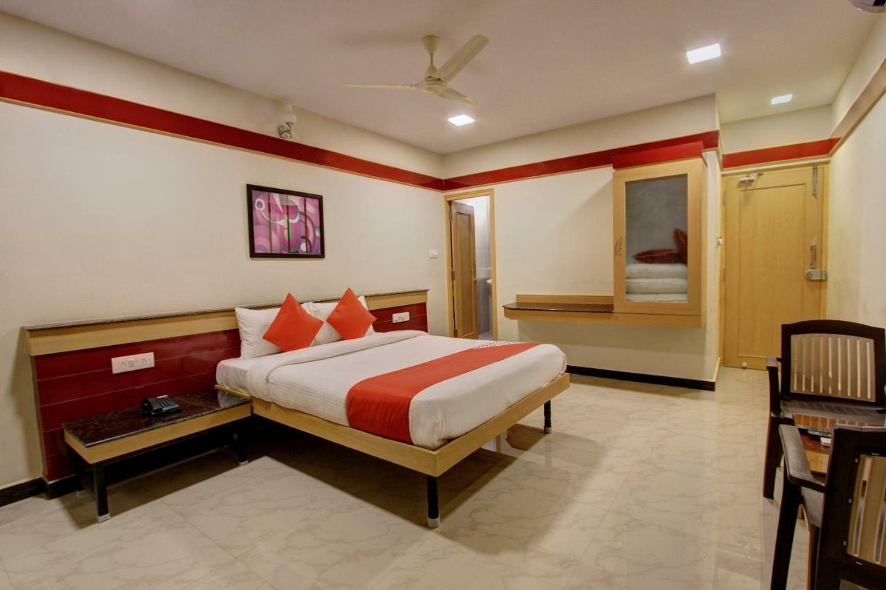 Oyo 13567 1bhk And 3* Bangalore