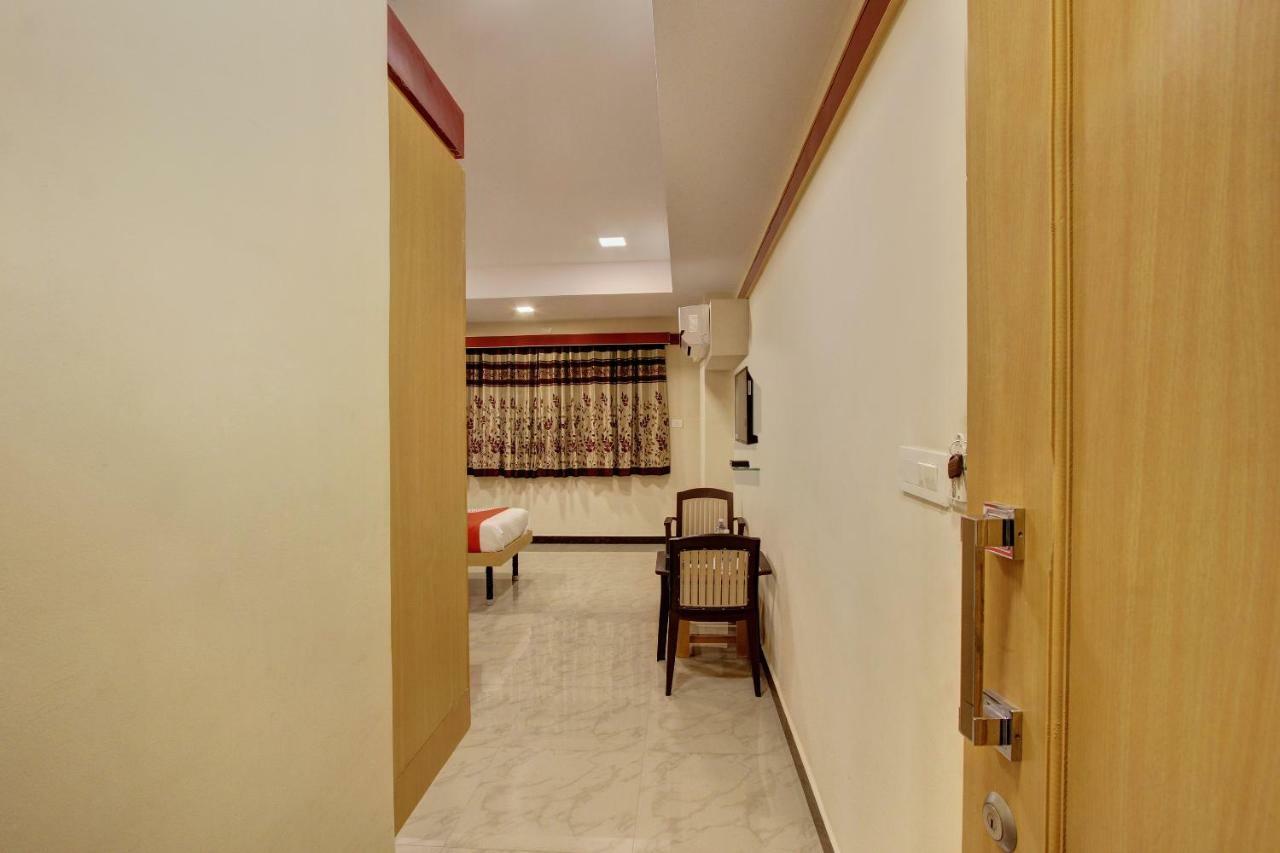 Oyo 13567 1bhk And