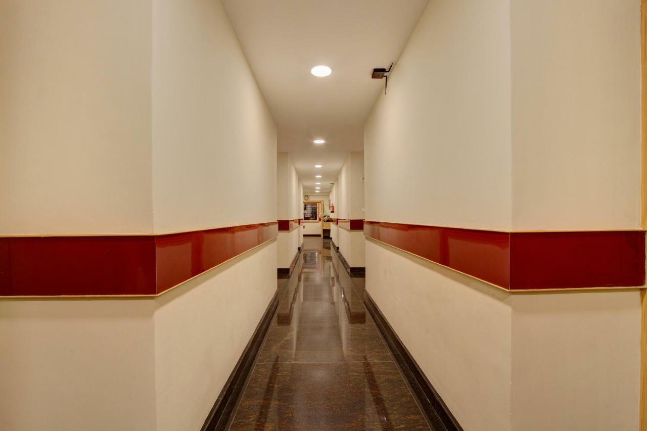 Hotel Oyo 13567 1bhk And 3*
