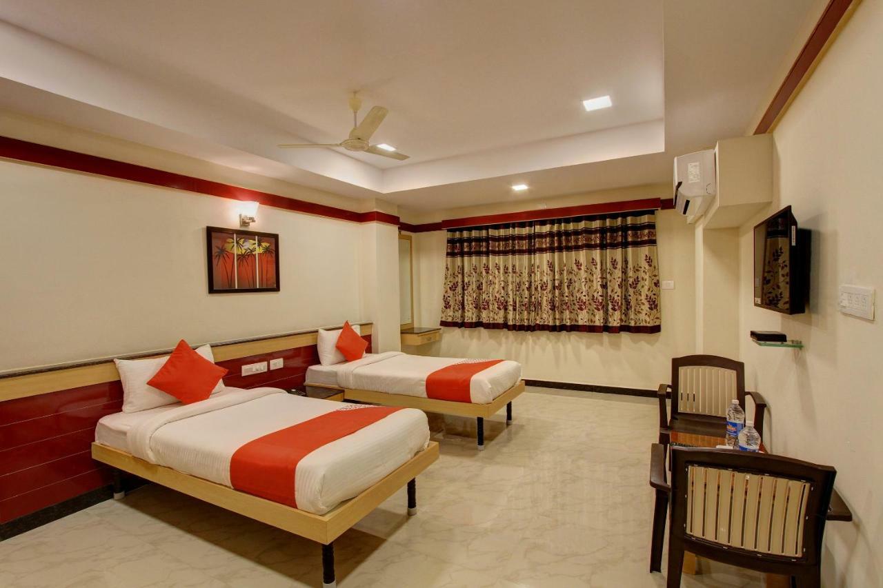 Oyo 13567 1bhk And Hotel