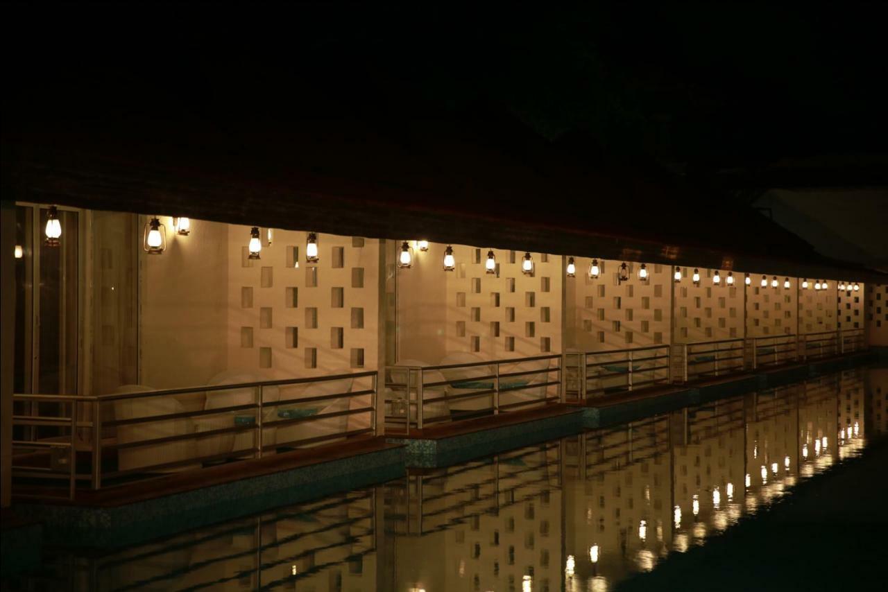 Ezone Lagoon Hotel Bangalore