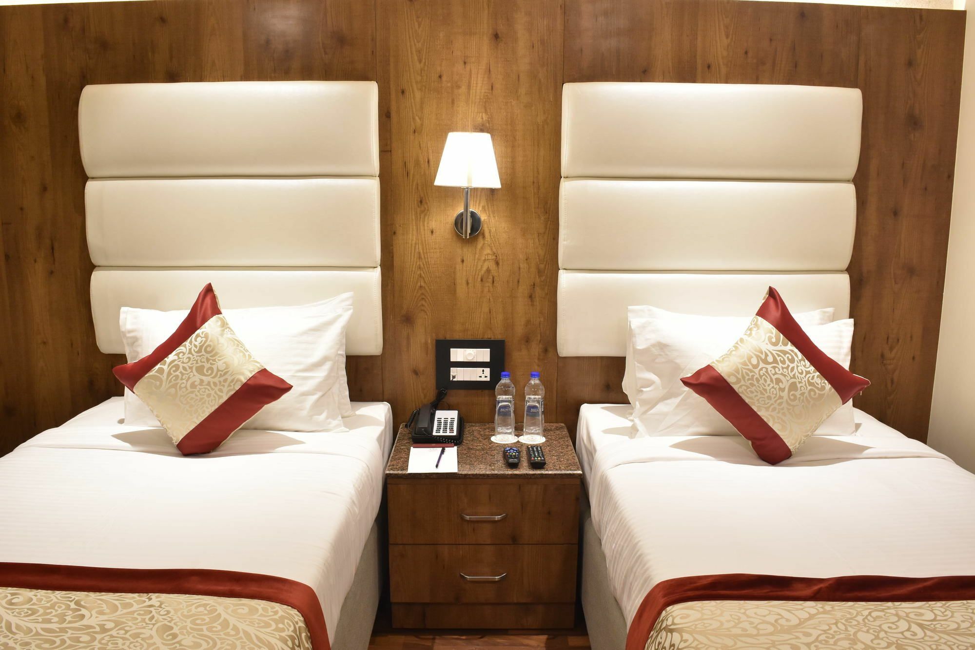 Ss Lumina Hotel 3*