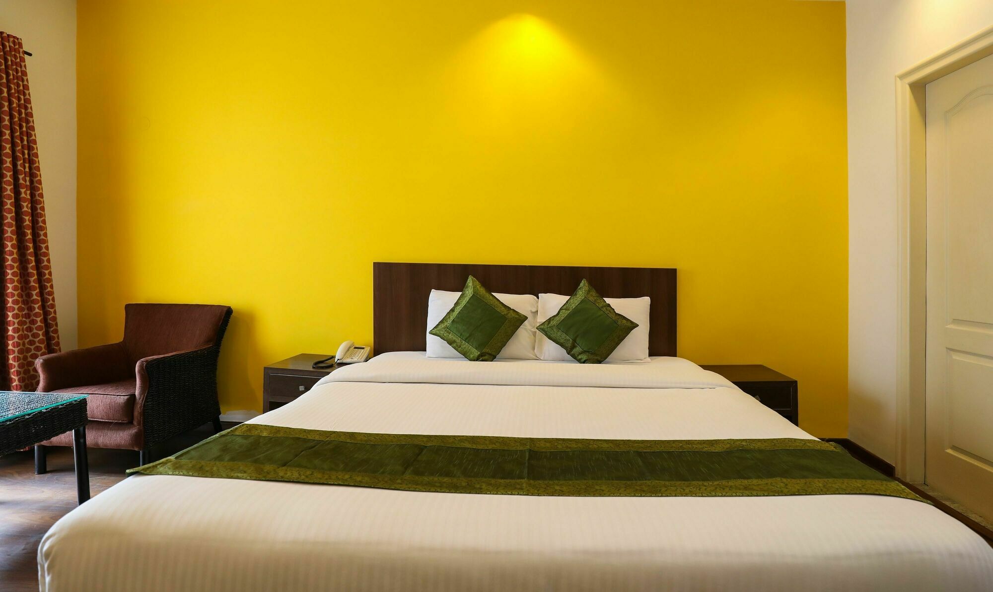 Treebo Trend White Mg Hotel Bangalore