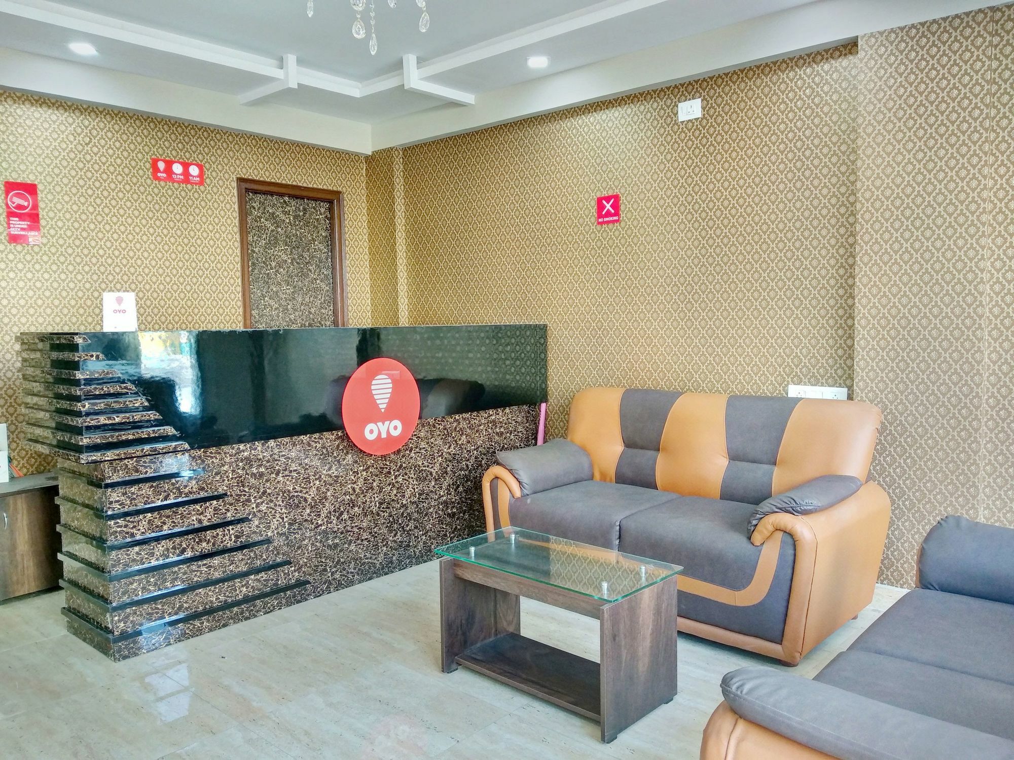 Oyo 10521 Gck Bangalore