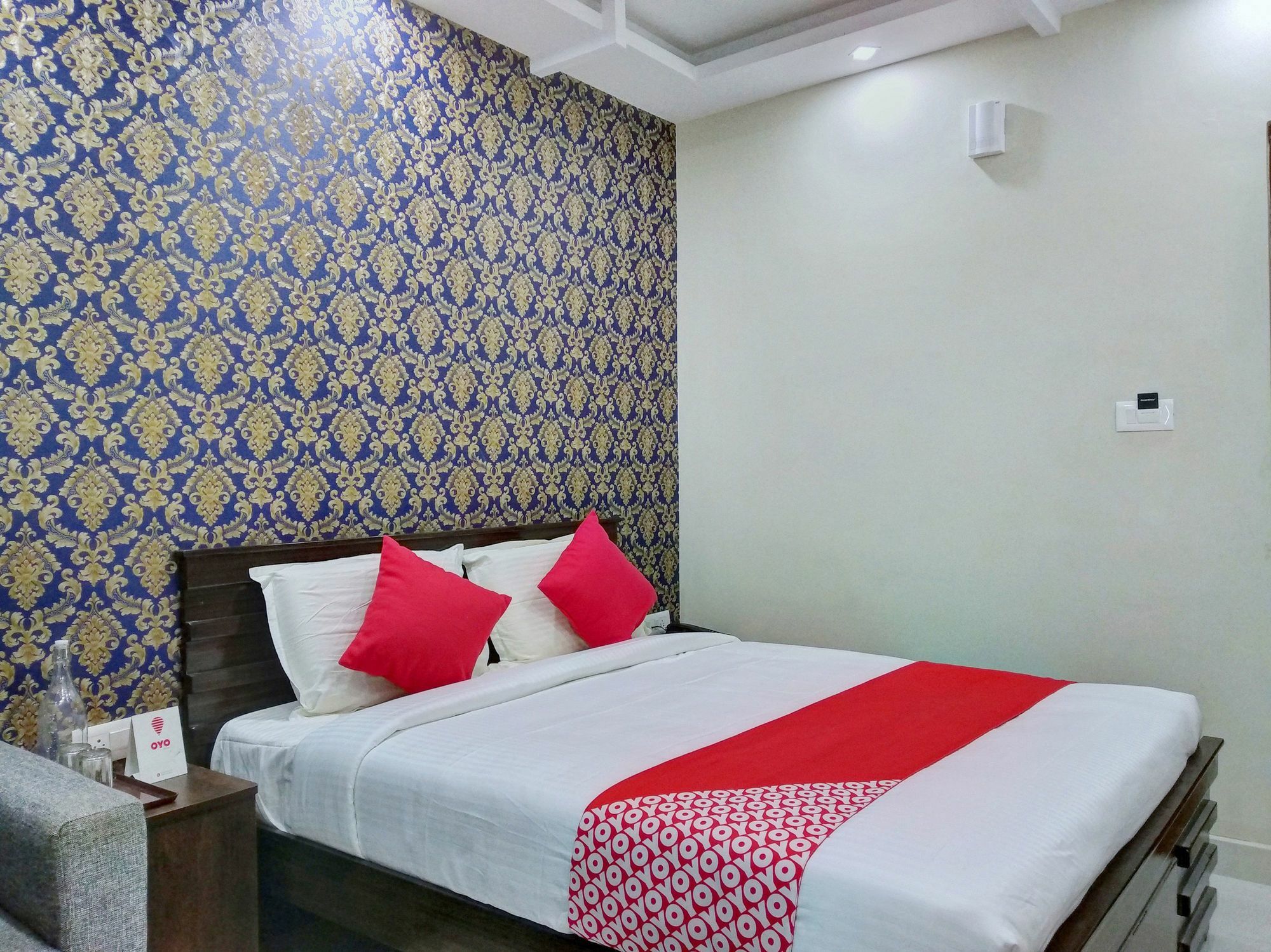 Hotel Oyo 10521 Gck 3*