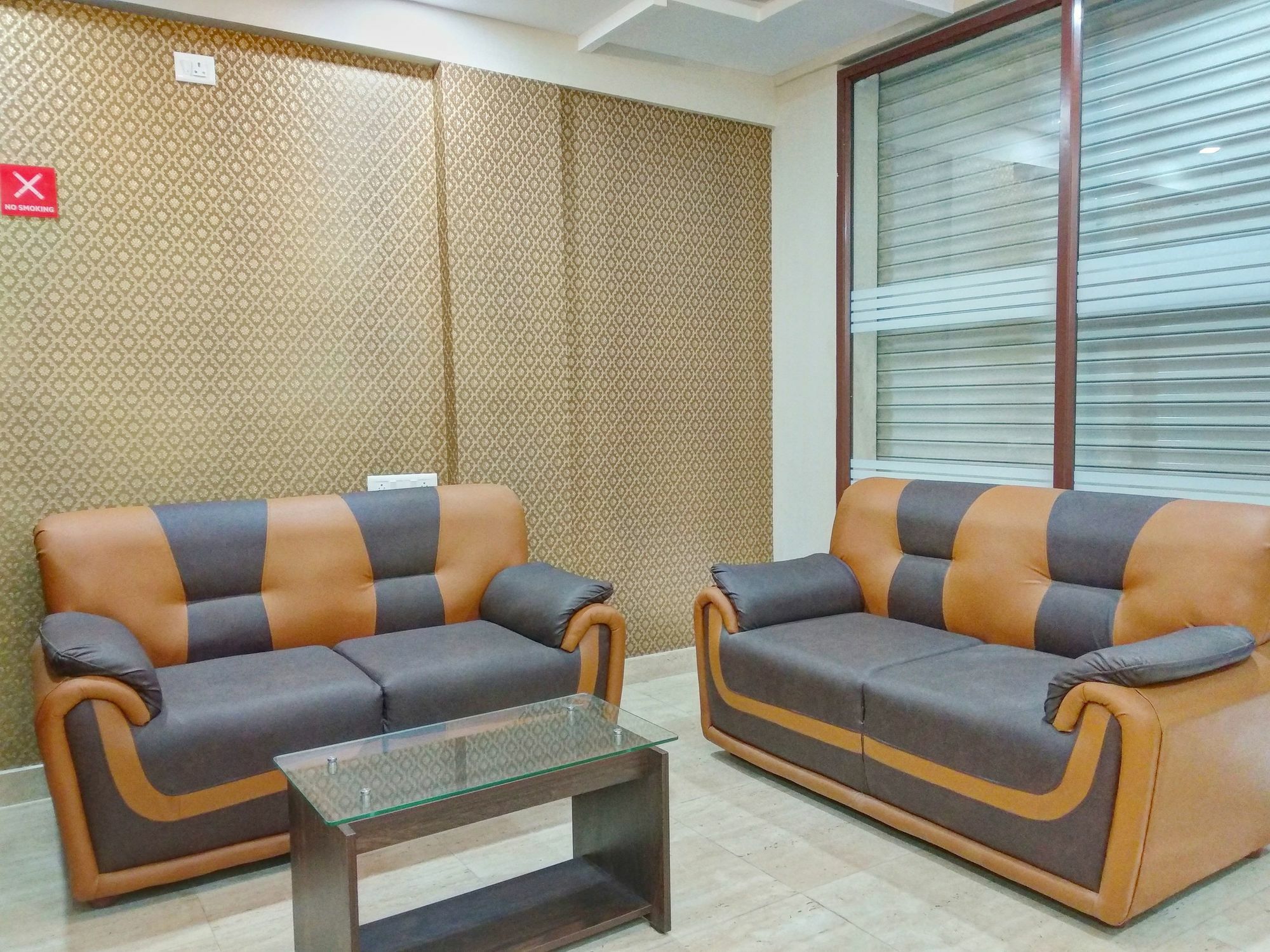 Hotel Oyo 10521 Gck 3*