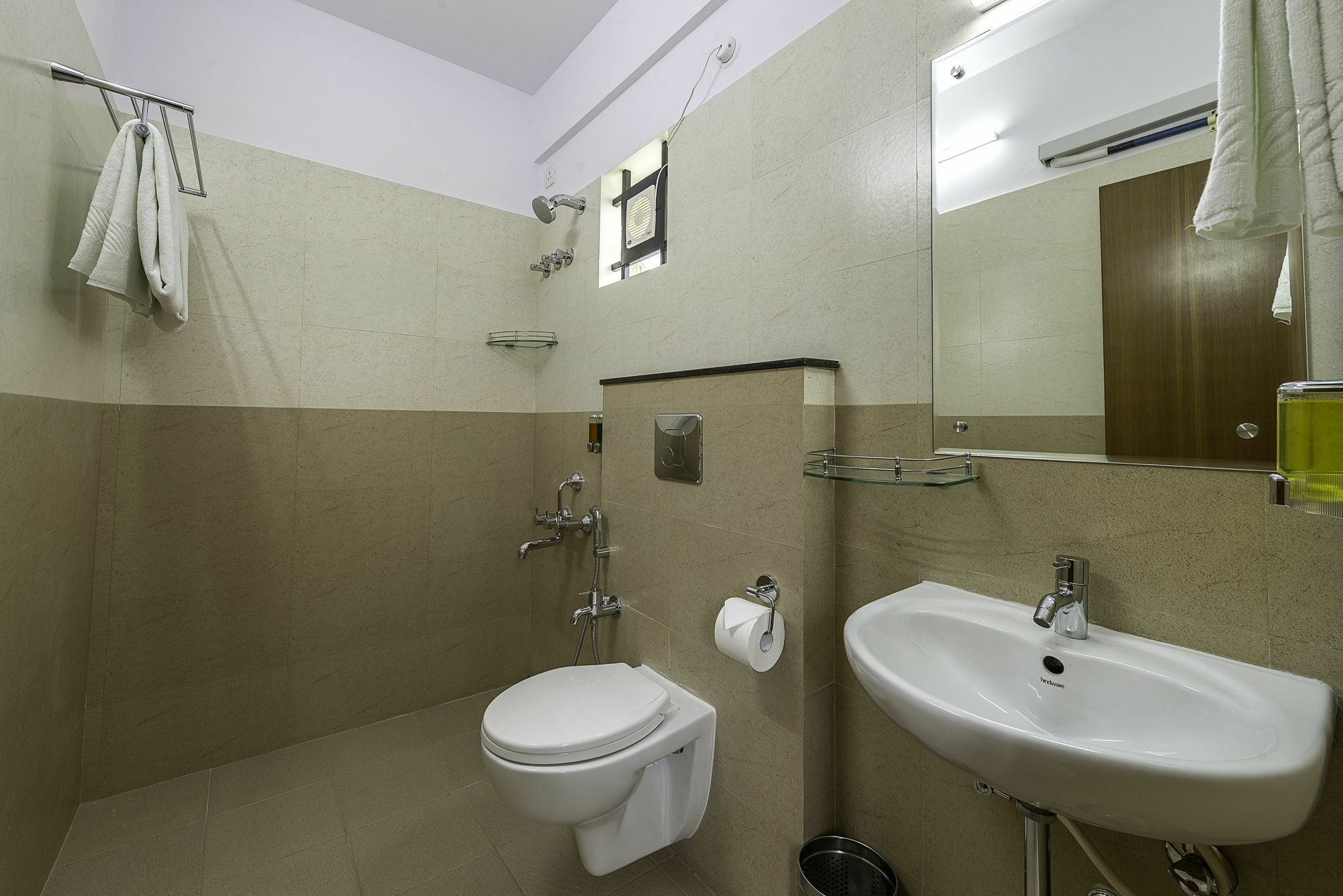 Treebo Akshaya Mayflower Vijaya Bank Layout Hotel Bangalore