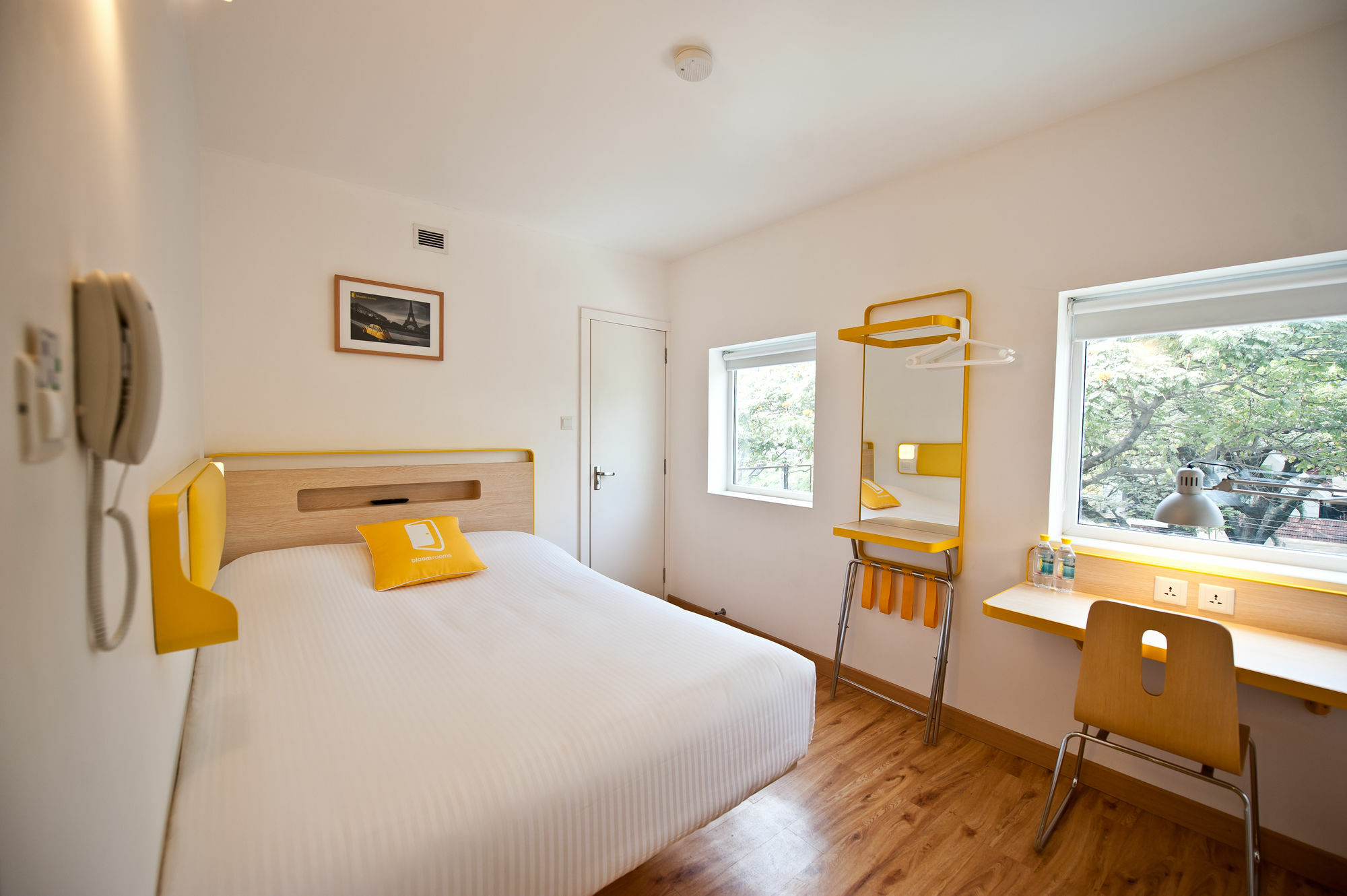 Bloomrooms @ Indiranagar Hotel 4*
