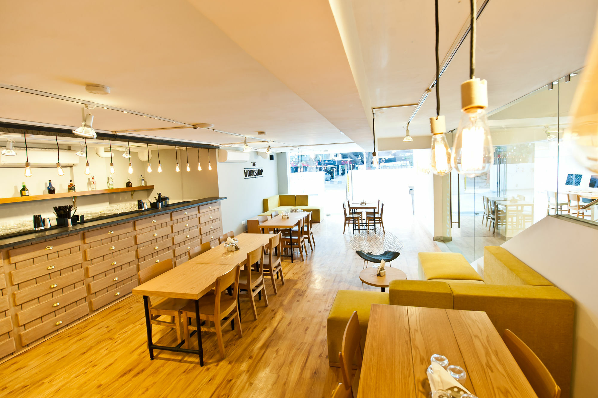 Bloomrooms @ Indiranagar 4* Bangalore