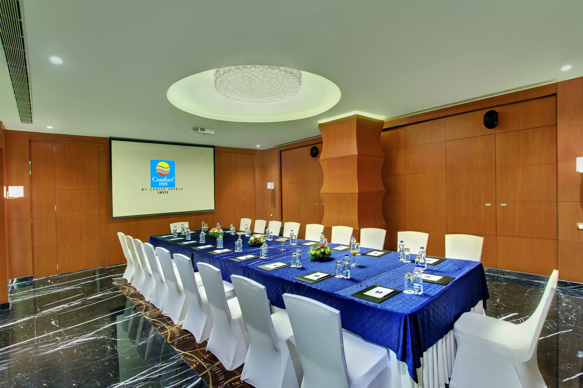 Comfort Insys Hotel