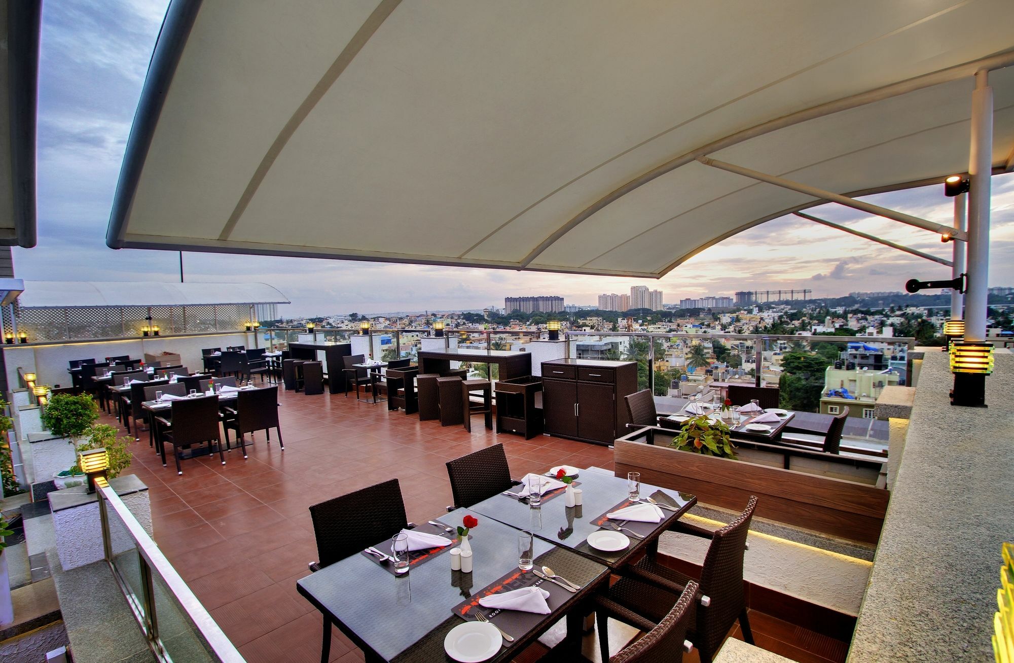 Comfort Insys Hotel 4*