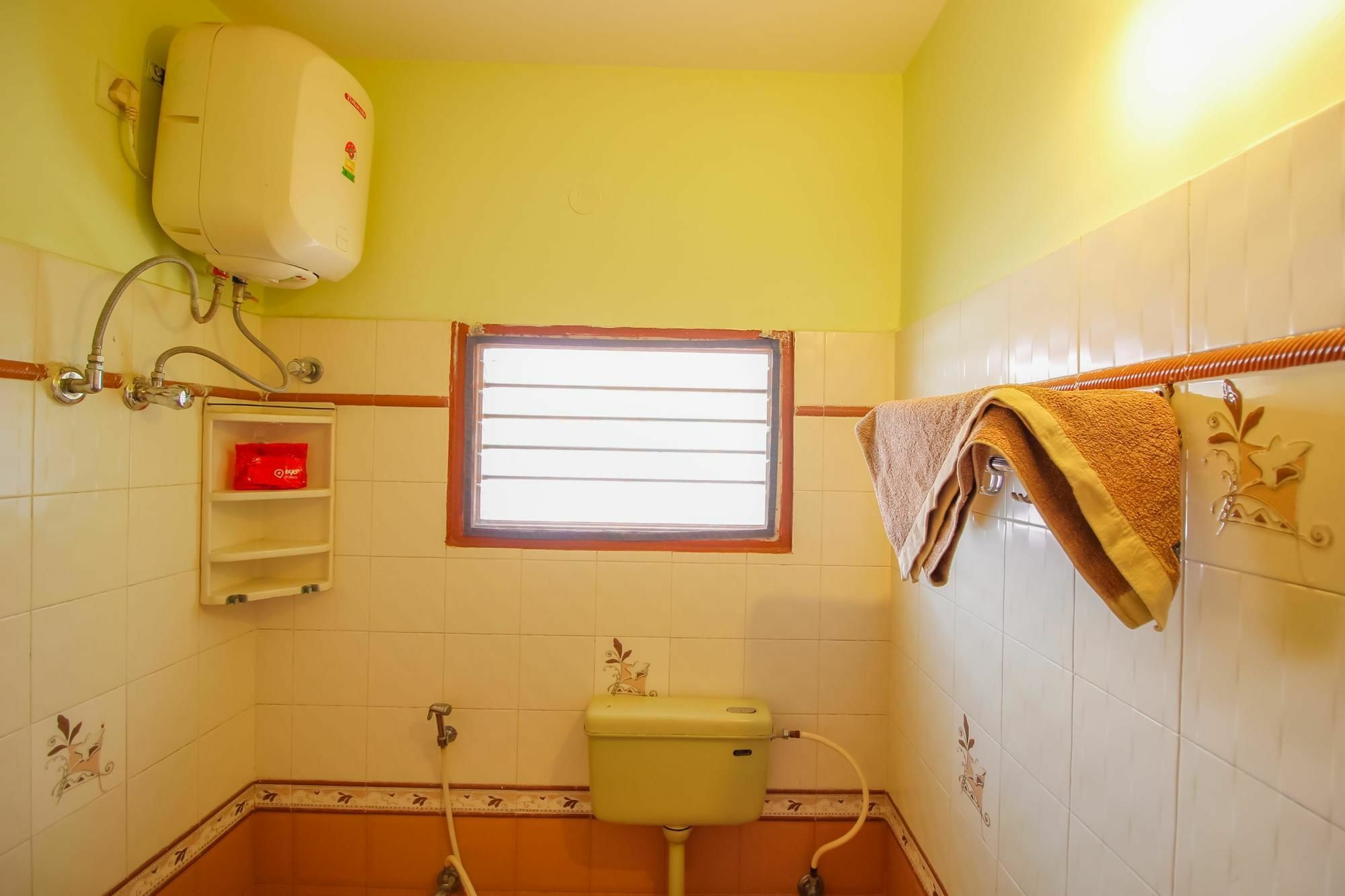 Oyo 894 Apartment Hotel 510 Chetana Hotel Bangalore