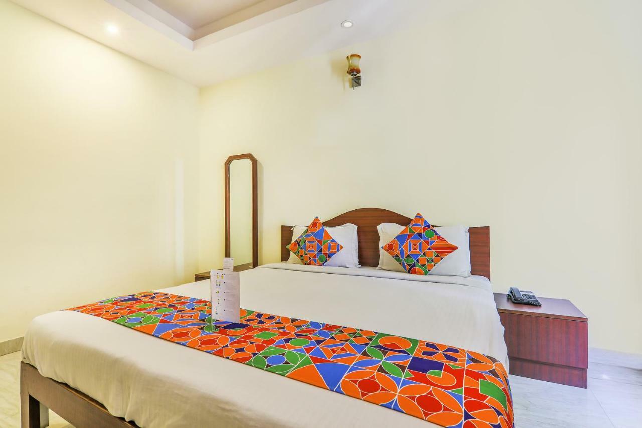 Hotel Oyo 10335 Platinum Bangalore