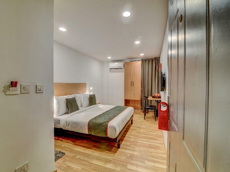 Oyo Townhouse 104 Koramangala Maharaja Signal Hotel Bangalore
