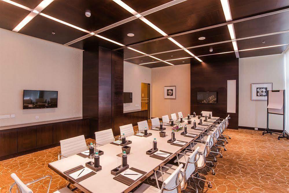 Hotel Howard Johnson By Wyndham, Hebbal, 4*