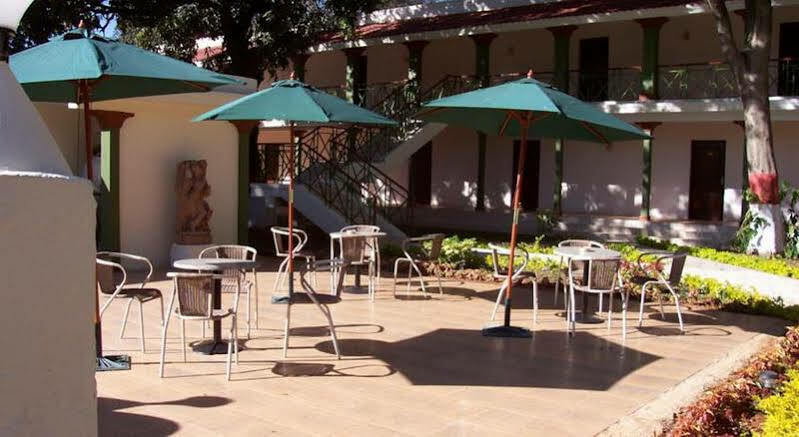 Hotel Jayamahal Palace 4*