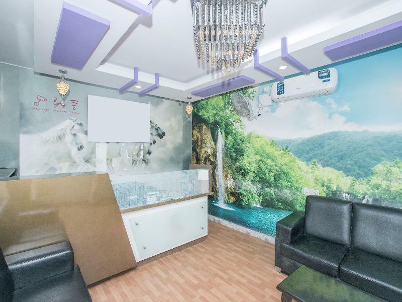 Hotel Collection O 2323 Gs
