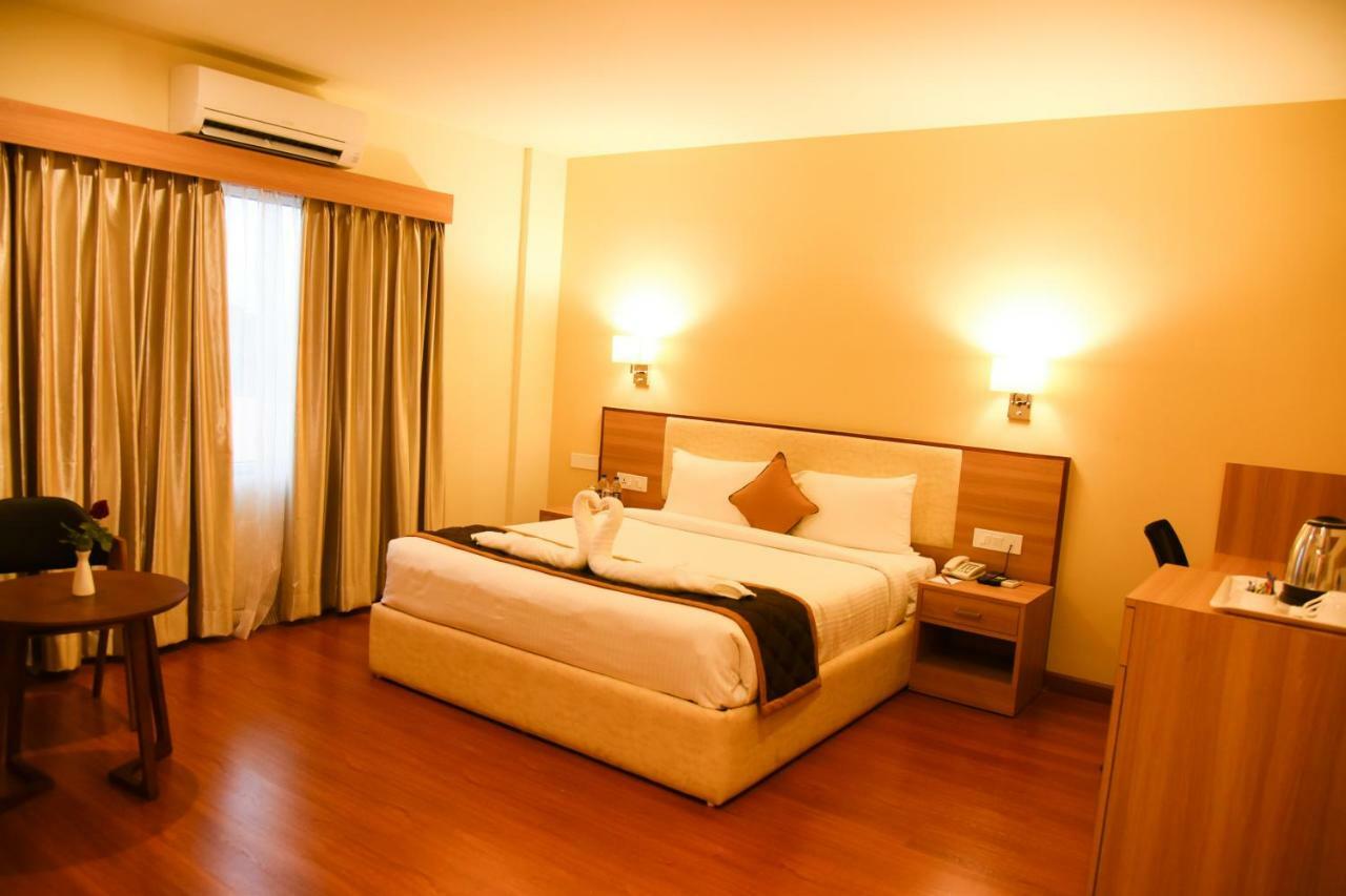 Rk Gardenia Hotel 3*